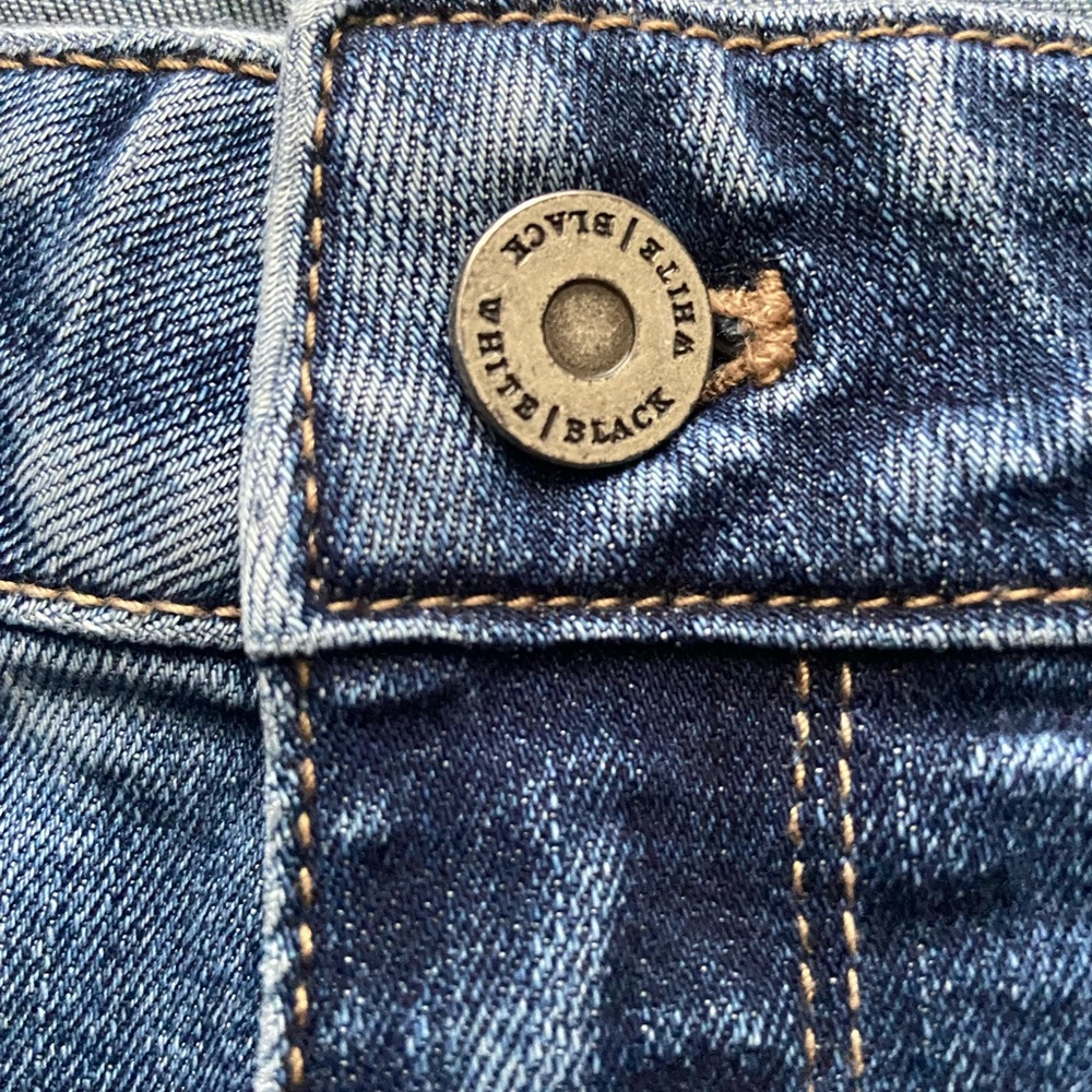 Jeans - Picture 2 of 8